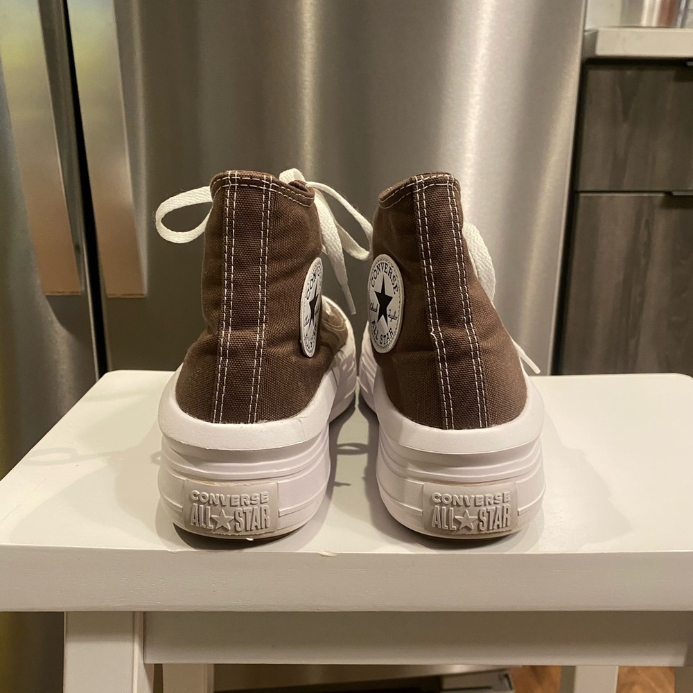 Brown High-Top Platform Converse - Picture 4 of 6